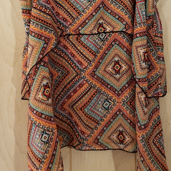 No boundaries top - Picture 2 of 4